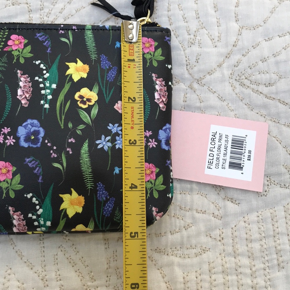 JUICY COUTURE WRISTLET - Picture 3 of 7